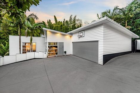 Photo of property in 16c Charmaine Road, Torbay, Auckland, 0630