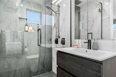 Photo of property in 30b Glandovey Road, Fendalton, Christchurch, 8052