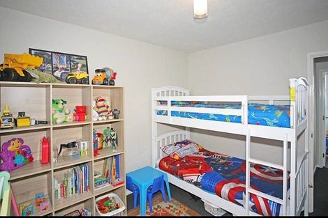 Photo of property in 31 Tyrone Street, Belfast, Christchurch, 8051