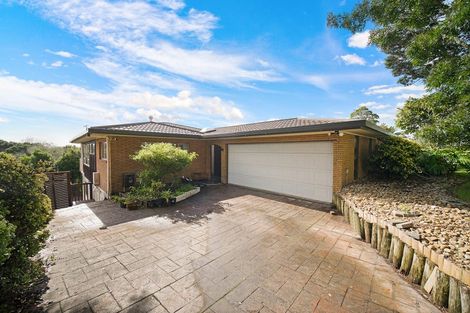 Photo of property in 12 Glenbush Place, Birkenhead, Auckland, 0626