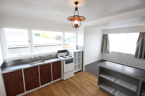 Photo of property in 48 Sheffield Street, Awapuni, Palmerston North, 4412