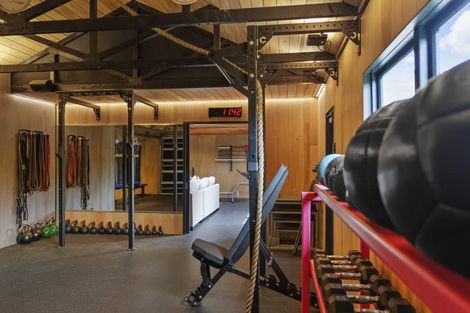 Photo of property in 69 Tomes Road, St Albans, Christchurch, 8052