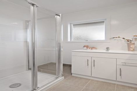 Photo of property in 1/12 Meadway, Sunnyhills, Auckland, 2010