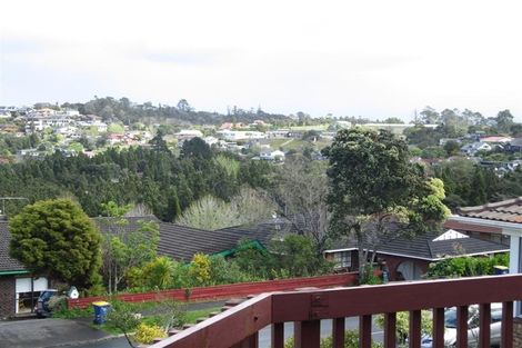 Photo of property in 53 Chelsea View Drive, Chatswood, Auckland, 0626