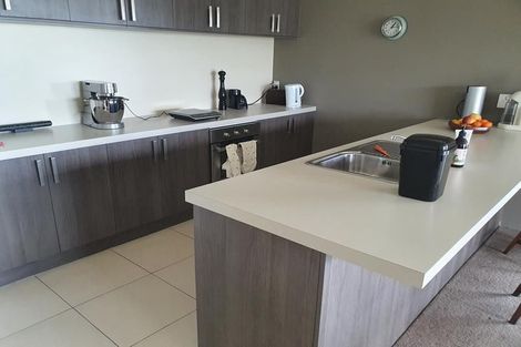 Photo of property in 6 Redcliffs View Lane, Redcliffs, Christchurch, 8081