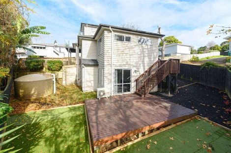 Photo of property in 10a Beeche Place, Birkdale, Auckland, 0626