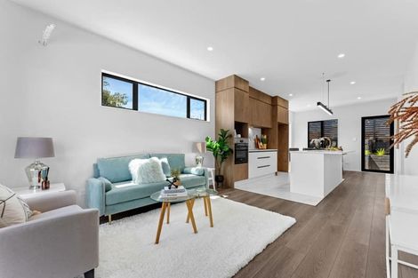 Photo of property in 9 Greenbrier Street, Westgate, 0814