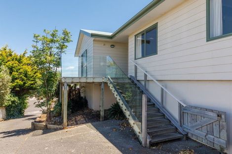 Photo of property in 24 Lydia Place, Kelvin Grove, Palmerston North, 4414