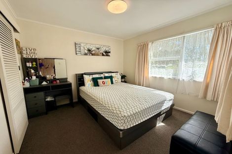 Photo of property in 38 Tairere Crescent, Rosehill, Papakura, 2113