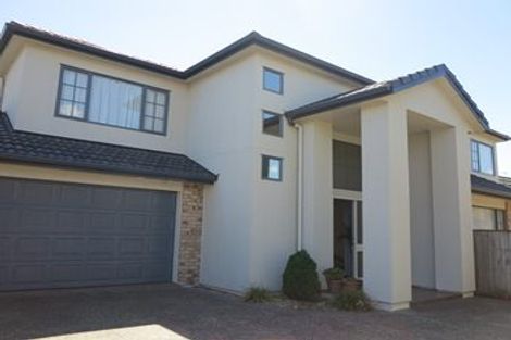 Photo of property in 8 Roseborough Place, Flat Bush, Auckland, 2019