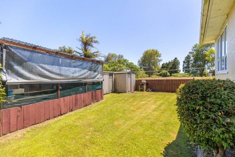 Photo of property in 17 Kairau Road West, Sentry Hill, New Plymouth, 4373