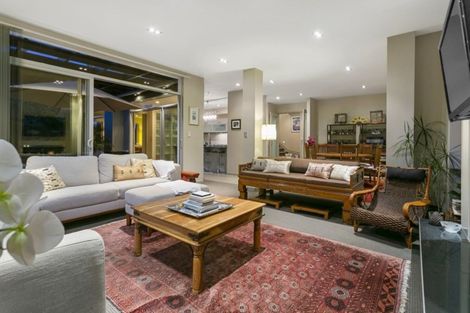 Photo of property in 182 Greenhithe Road, Greenhithe, Auckland, 0632