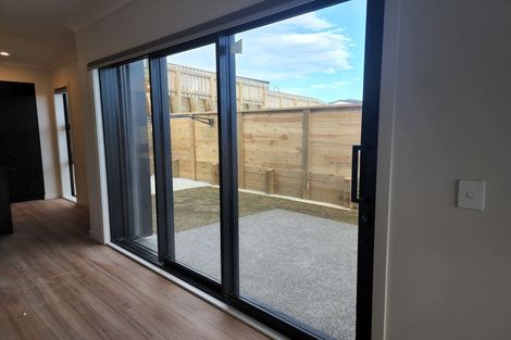 Photo of property in 4a Kaiaho Close, Aotea, Porirua, 5024