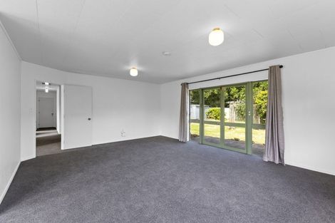 Photo of property in 16 Hickford Place, Okato, 4335