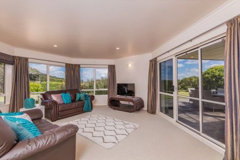 Photo of property in 16 Glen Bruce Place, Ngararatunua, Whangarei, 0176