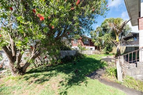 Photo of property in 6/3 Koromiko Street, New Lynn, Auckland, 0600
