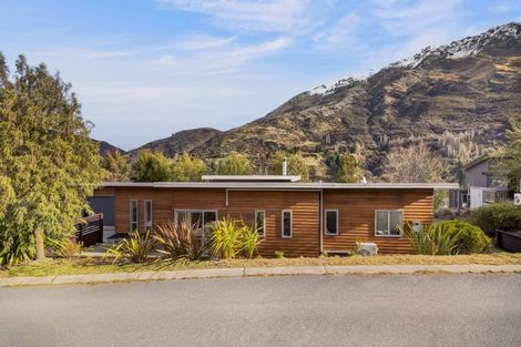 Photo of property in 13 Haines Way, Arthurs Point, Queenstown, 9371