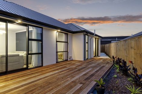 Photo of property in 19 Withers Crescent, Halswell, Christchurch, 8025