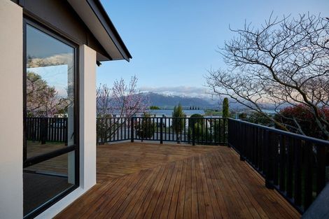 Photo of property in 27 Hastings Street, Kaikoura, 7300