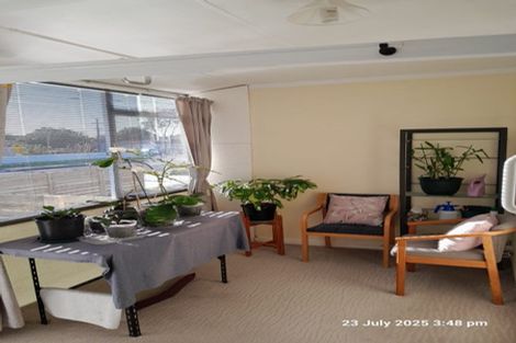 Photo of property in 2b Barbary Avenue, Kelston, Auckland, 0602