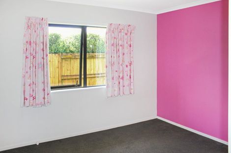 Photo of property in 22 Liberty Grove, Kelvin Grove, Palmerston North, 4414