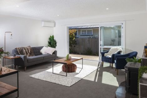 Photo of property in 45 Emlyn Place, Avondale, Christchurch, 8061