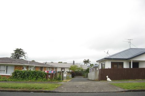 Photo of property in 2/11 Harrington Avenue, Pukekohe, 2120