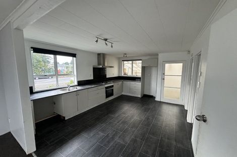 Photo of property in 166 Mahia Road, Wattle Downs, Auckland, 2103