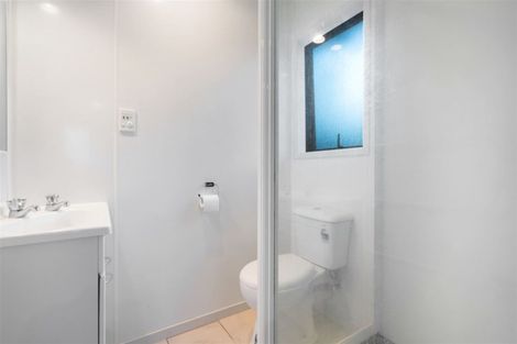 Photo of property in 4122a Great North Road, Glen Eden, Auckland, 0602