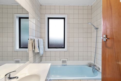 Photo of property in 14 Holloway Place, Forest Lake, Hamilton, 3200