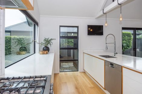 Photo of property in 14 Kentwood Place, Flagstaff, Hamilton, 3210