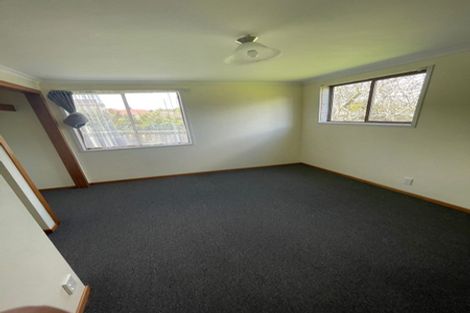 Photo of property in 140 Waimumu Road, Massey, Auckland, 0614