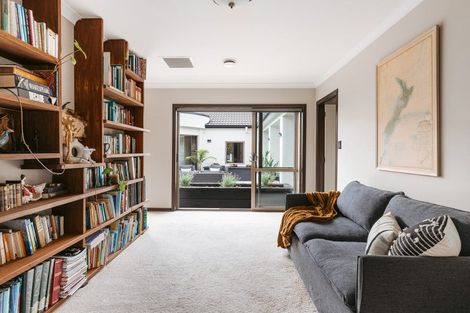 Photo of property in 14 Harbelle Close, Bethlehem, Tauranga, 3110