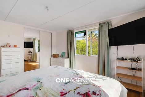 Photo of property in 32 Champion Street, Ranui, Porirua, 5024