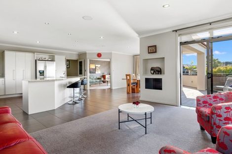 Photo of property in 2 Parnwell Place, Ohauiti, Tauranga, 3112