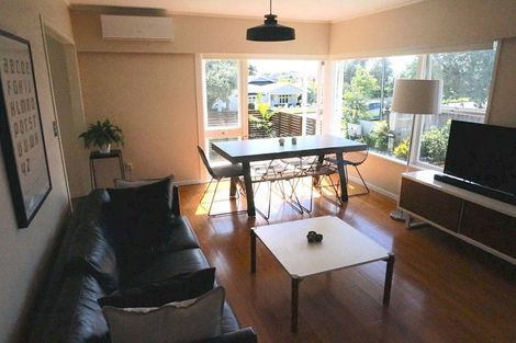 Photo of property in 1/23 Aramoana Avenue, Devonport, Auckland, 0624