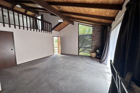 Photo of property in 48 Banyan Drive, Totara Heights, Auckland, 2105