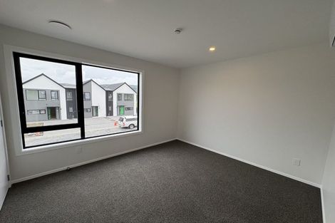 Photo of property in 4 Kumai Lane, Wallaceville, 5018