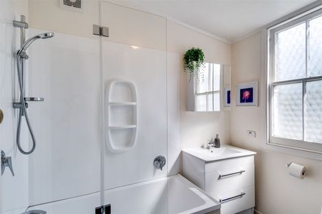 Photo of property in 68 Nelson Crescent, Napier South, Napier, 4110