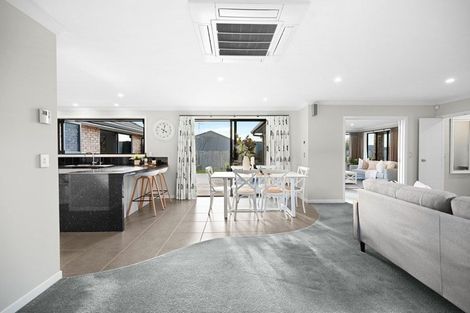 Photo of property in 6 Compton Grove, Huntington, Hamilton, 3210