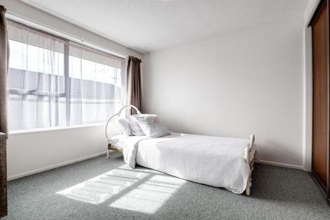 Photo of property in 1/57 Sarabande Avenue, Redwood, Christchurch, 8051