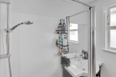 Photo of property in 6 Duncan Place, Highbury, Palmerston North, 4412