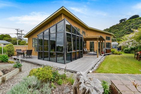 Photo of property in 36 Beach Road, Long Beach, Port Chalmers, 9081