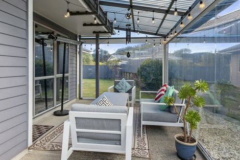 Photo of property in 20 Ronald Scott Grove, Riverstone Terraces, Upper Hutt, 5018