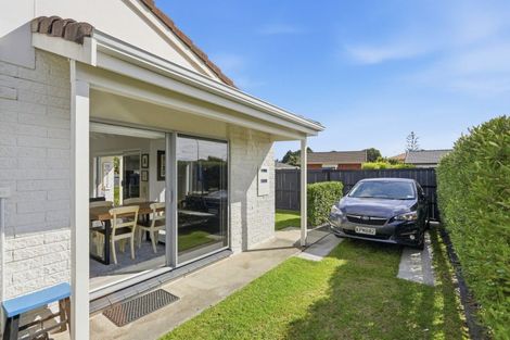 Photo of property in 3a Compton Place, Mount Maunganui, 3116