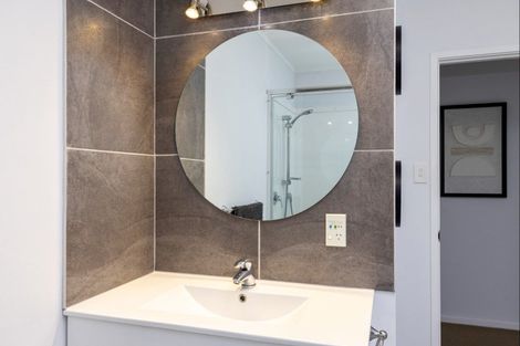 Photo of property in 1 Norfolk Road, Waipahihi, Taupo, 3330