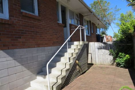 Photo of property in 3/240 Hurstmere Road, Takapuna, Auckland, 0622