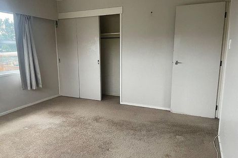 Photo of property in 1/55 Ellice Road, Totara Vale, Auckland, 0629