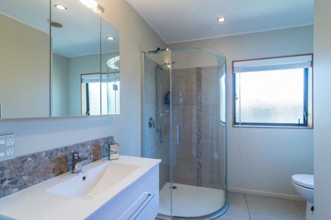 Photo of property in 82 Marine Parade, Paraparaumu Beach, Paraparaumu, 5032