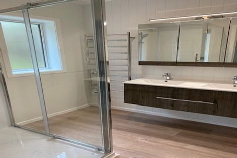 Photo of property in 1/37 Beatrice Avenue, Hillcrest, Auckland, 0627